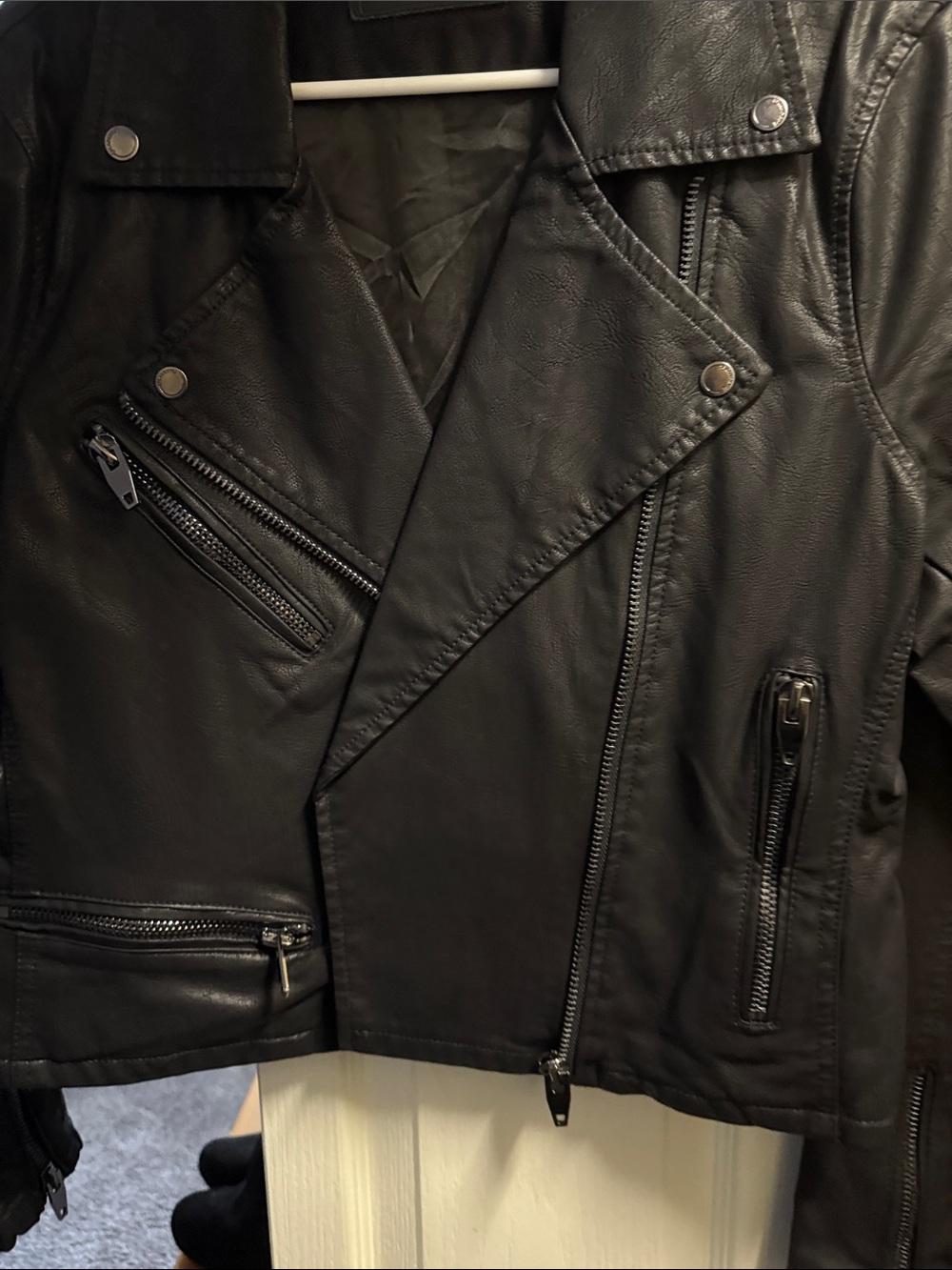 Blank NYC Black Faux Leather Moto Jacket with Zip Details - Picture 7 of 8
